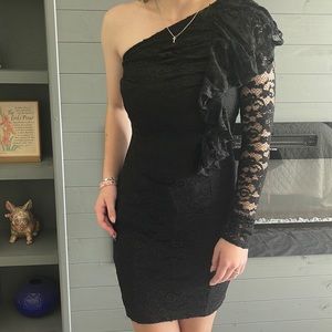 LBD Off the shoulder lace dress